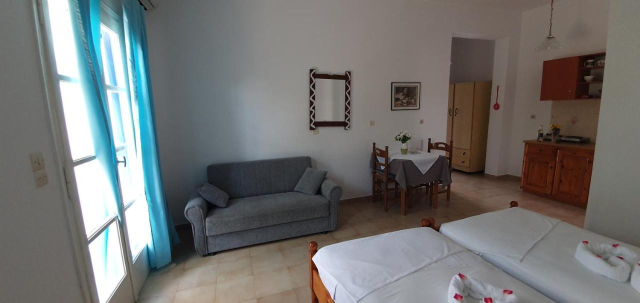 קארלובאסי Jenny Apartments מראה חיצוני תמונה
